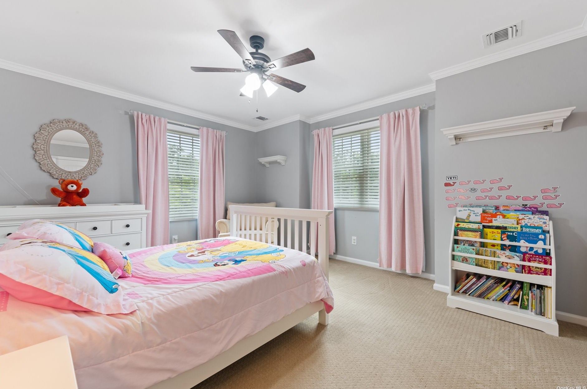 105 Scarcliffe Dr, Malverne NY  11565-1049 exterior