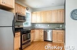 72 Floral Blvd, Floral Park, NY 11001