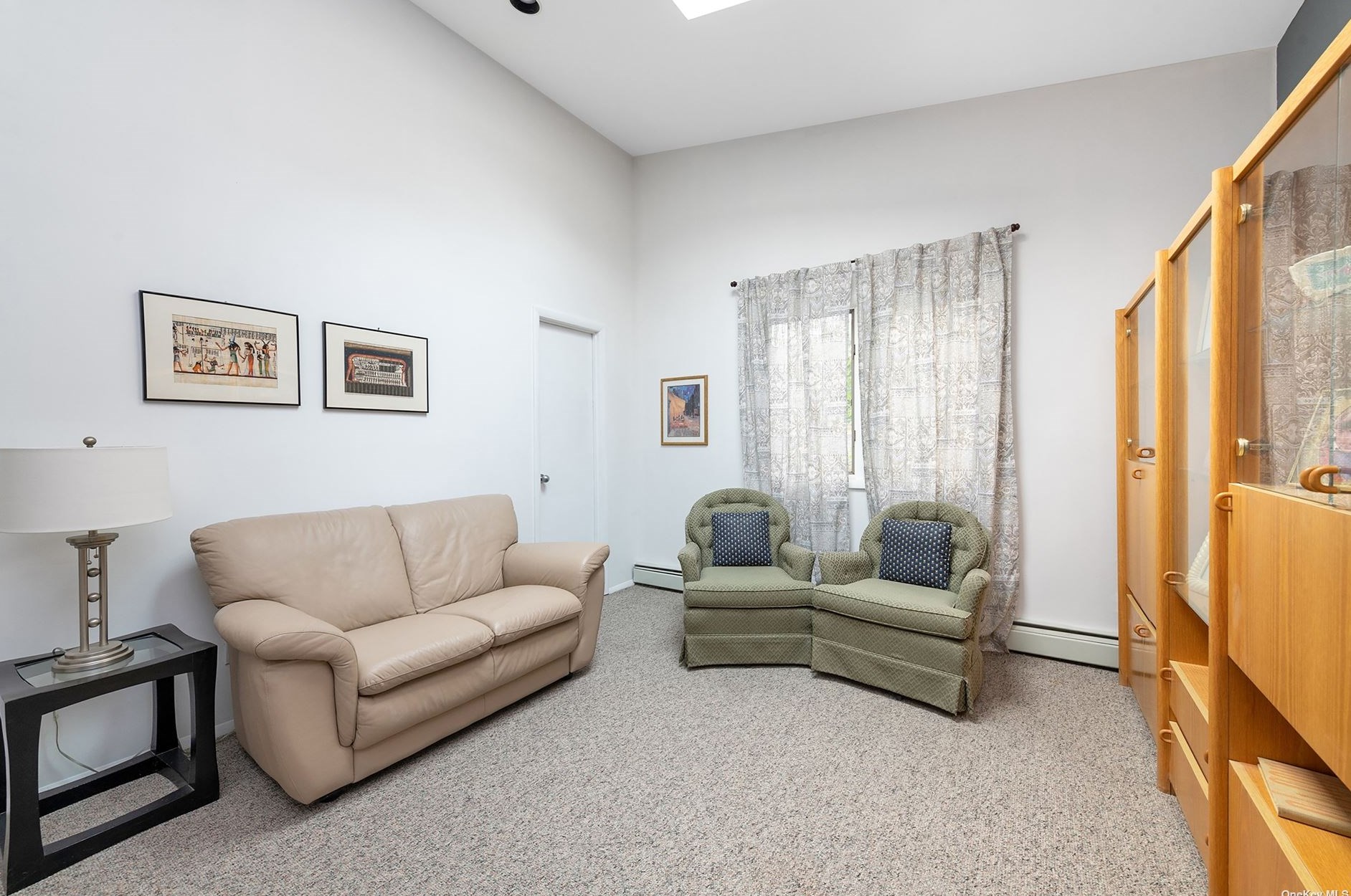 177 Shepherd Ln, East Hills NY  11577-2525 exterior