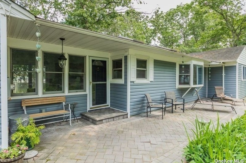 27 Forest Trail, Panamoka, NY 11961