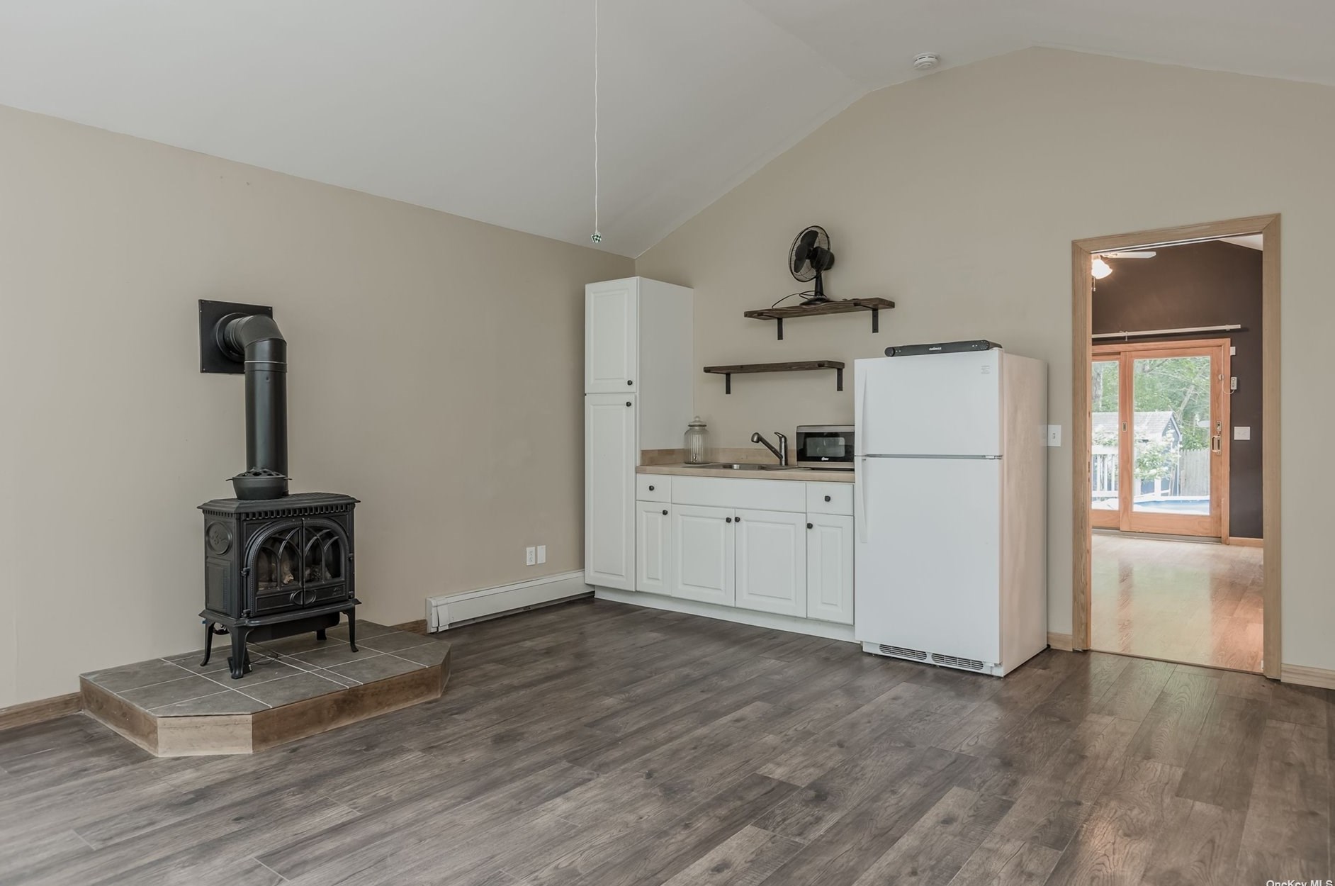 27 Forest Trl, Panamoka NY  11961-2200 exterior