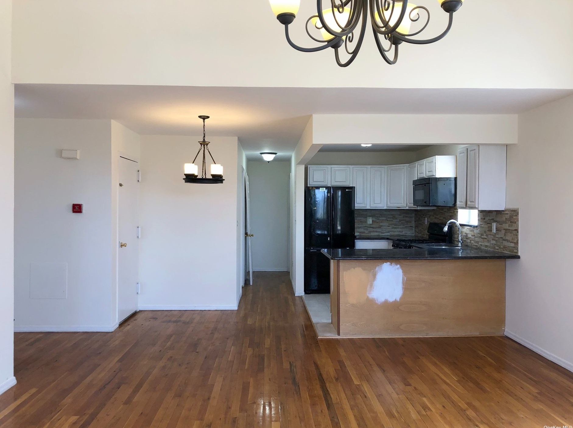 474 Beach 45th St #b, Far Rockaway, NY 11691