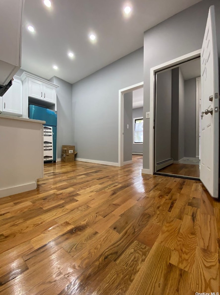 1320 Chisholm St, Bronx, NY 10459