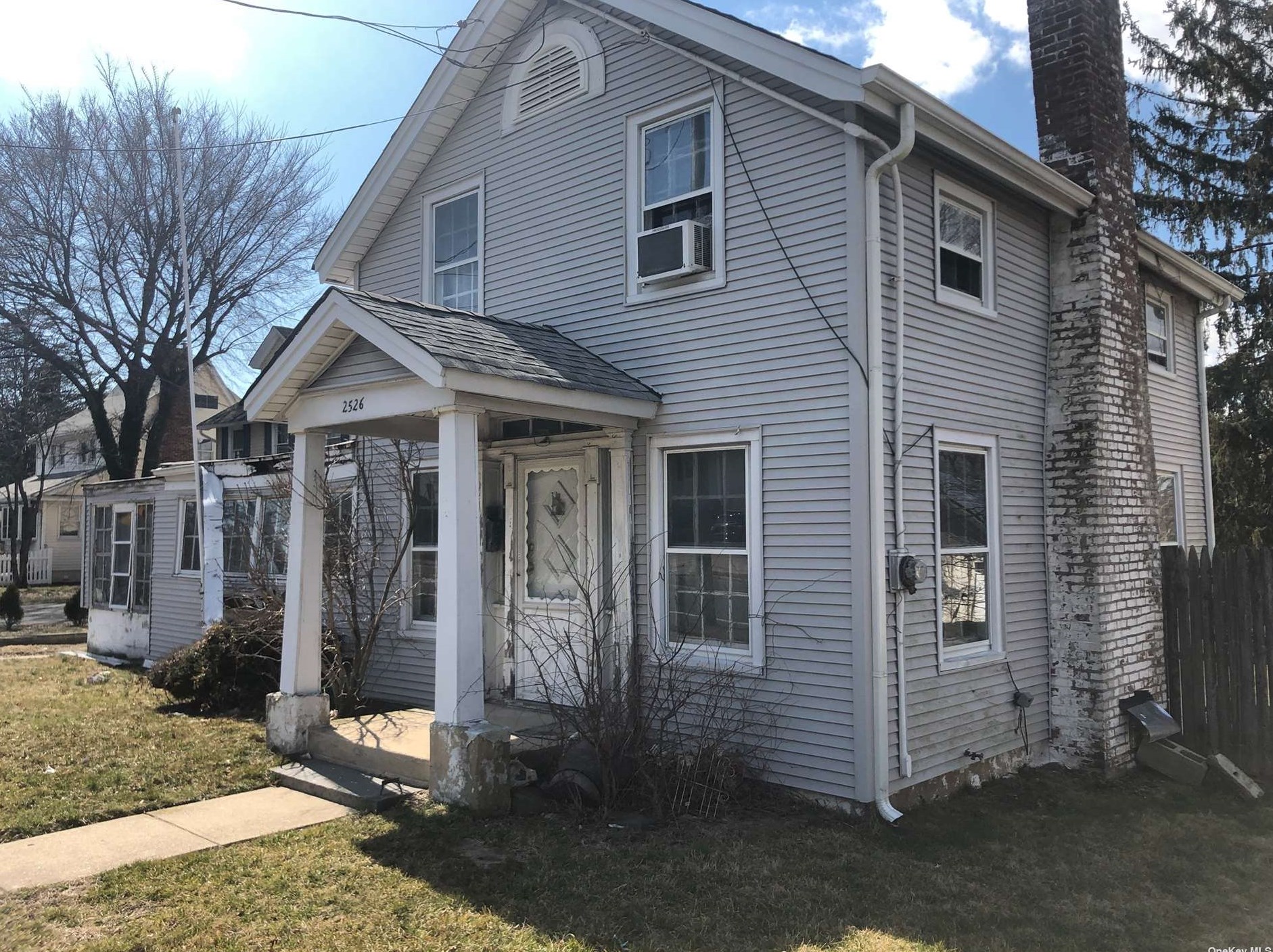 2526 Grand Ave, North Baldwin, NY 11510-3532