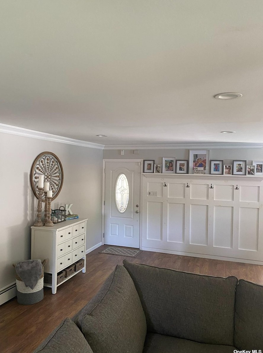 18 Barnwell Ln, Stonybrook, NY 11790-2626