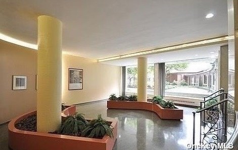 61-25 97th St, Flushing, NY 11374-1215