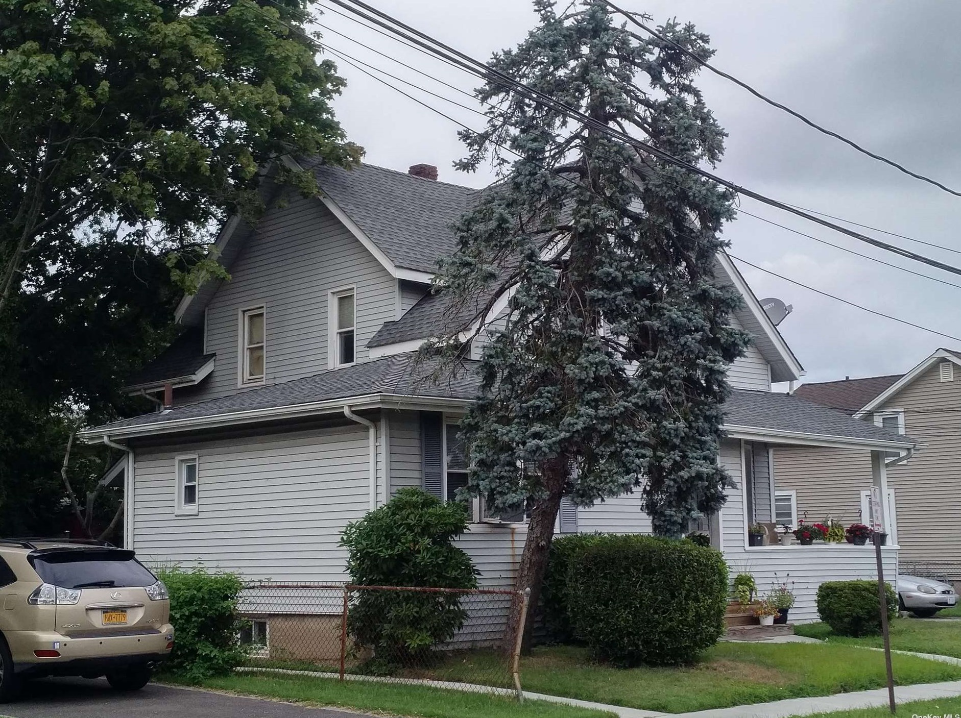 15 Water St, Rockville Centre, NY 11570-4414