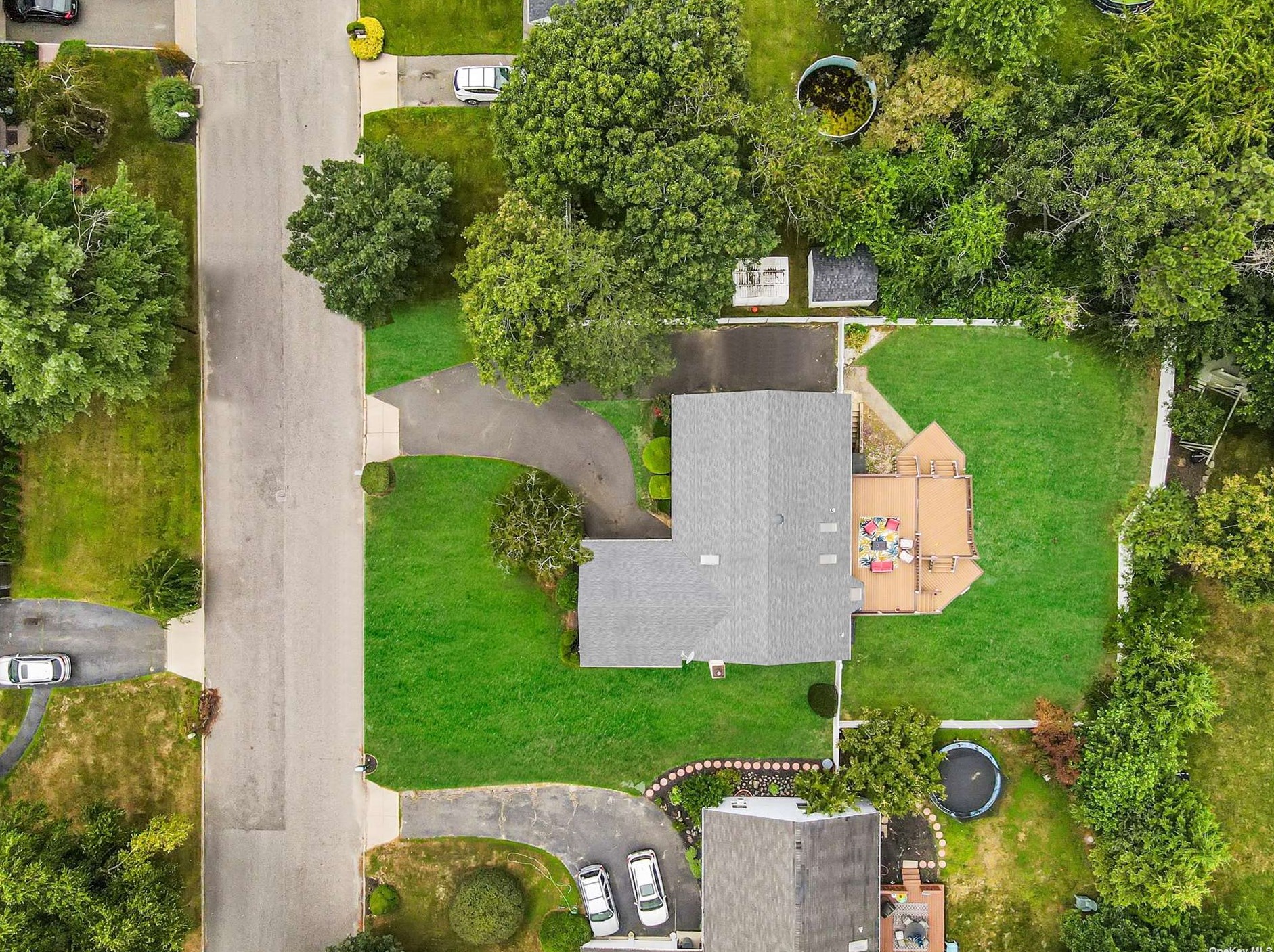 101 Camille Ln, Canaan Lake, NY 11772-4626