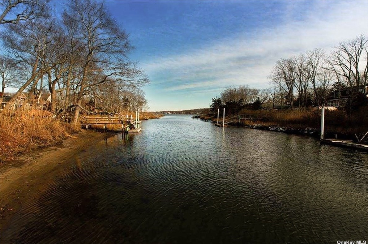2100 Glenn Rd, Southold, NY 11971
