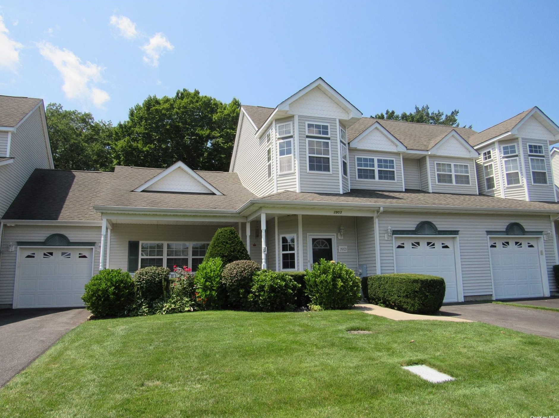 3903 Amen Cor, Northampton, NY 11901-1945