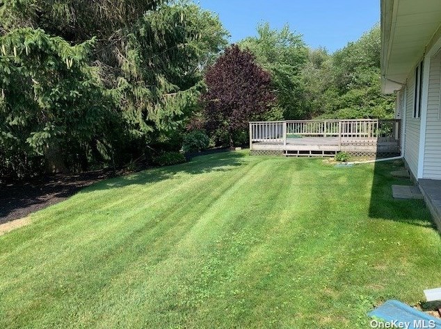 412 Vermont St, North Lindenhurst, NY 11757
