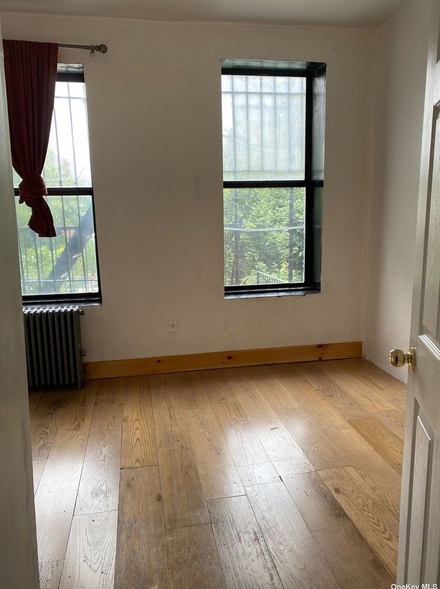 33 Moffat St, Brooklyn NY  11207-1418 exterior