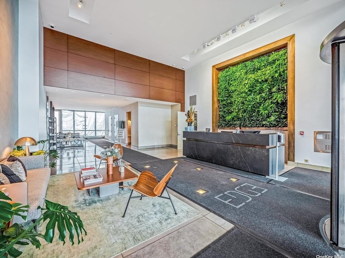 34 N 7th St # 2a, Brooklyn, NY
