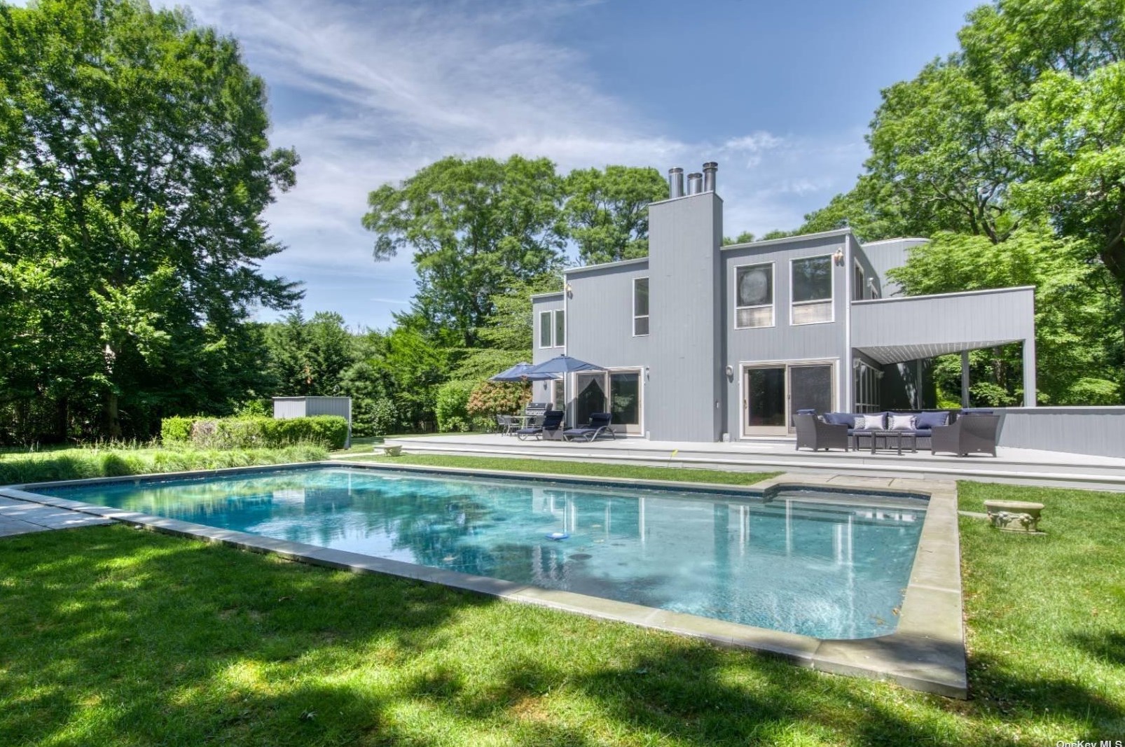 251 7 Ponds Towd Rd, Watermill, NY 11976