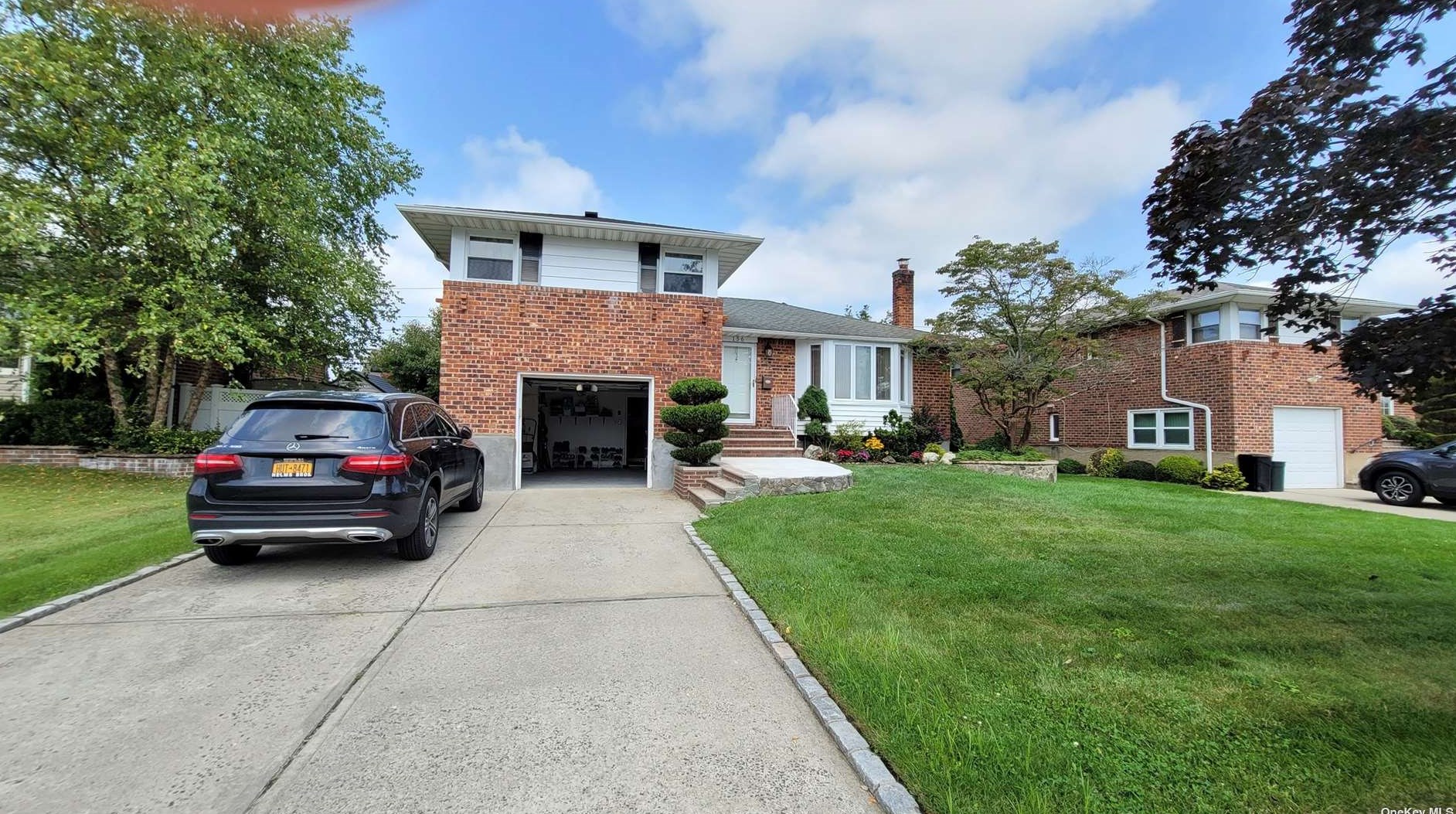 156 Stephen St, Plainedge, NY 11756-1721