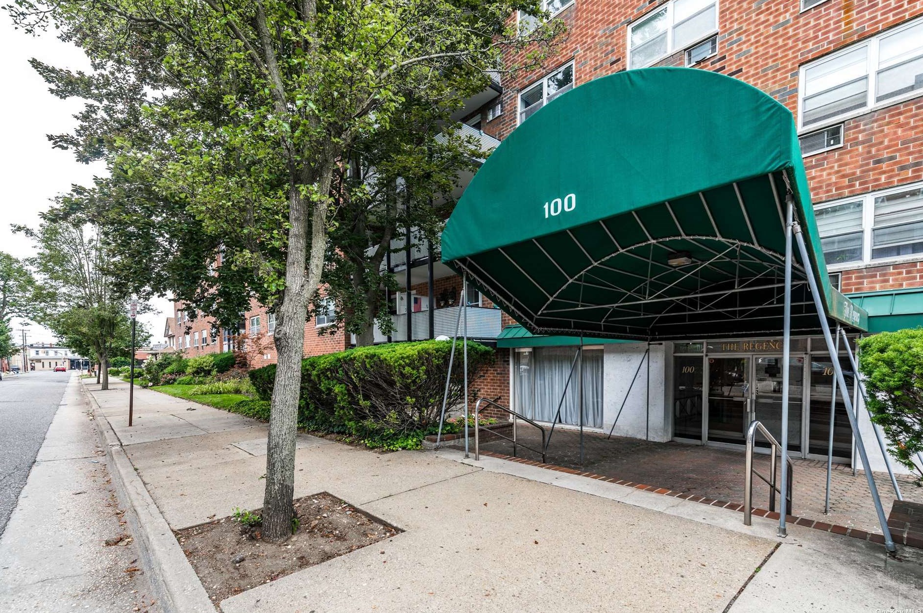 100 Lincoln Ave #26d, Garden City, NY 11501