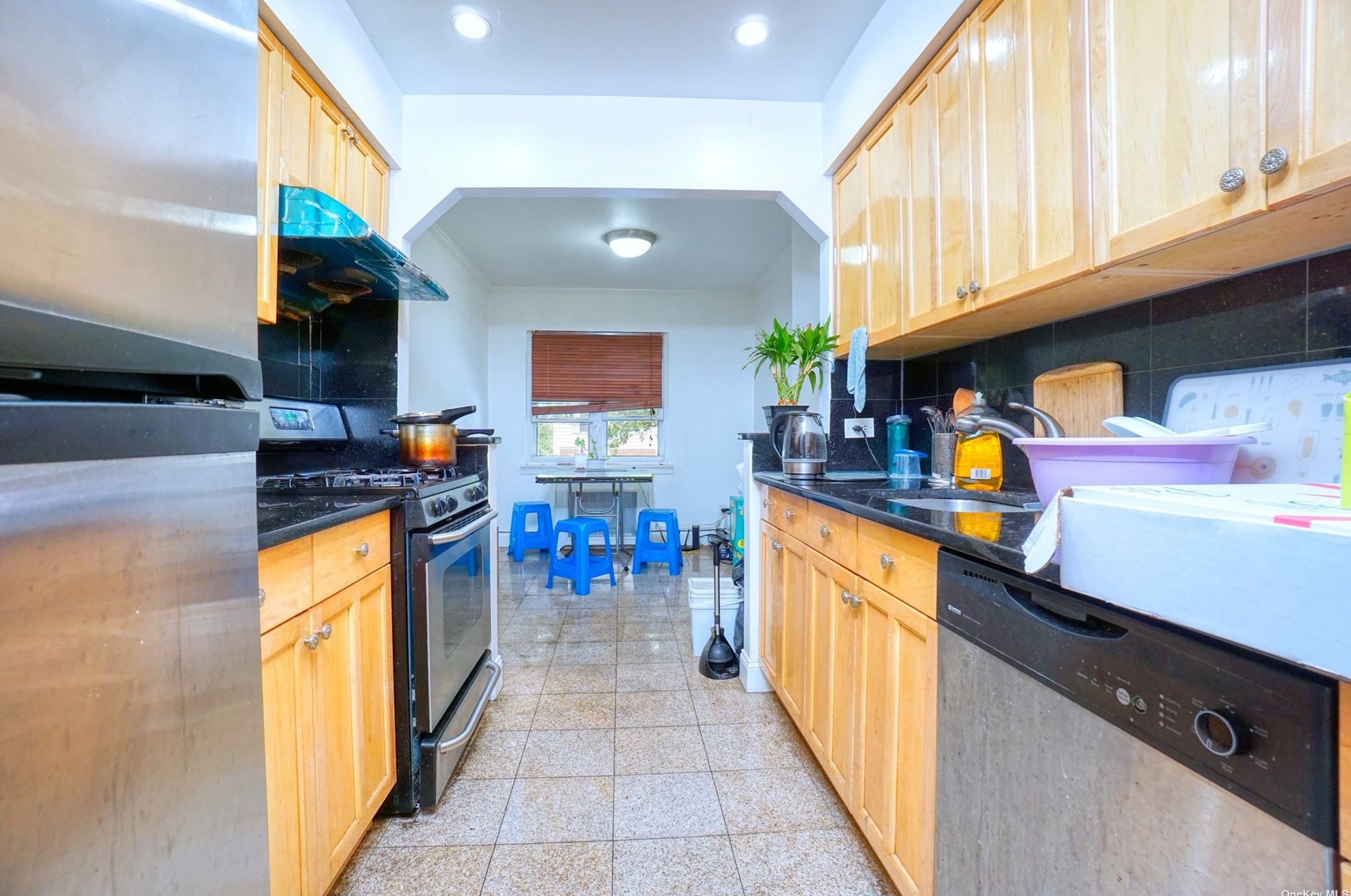 57-47 156th St, Flushing, NY 11355-2754