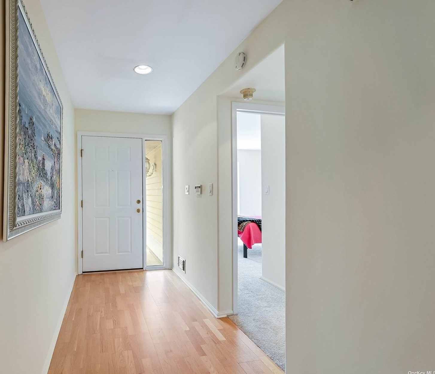 16 Sayville Ct #16, Panamoka, NY 11961