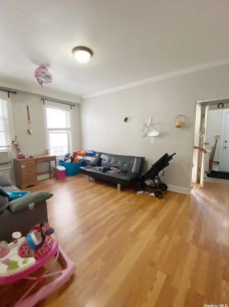26-22 95th St, Flushing, NY 11369-1206