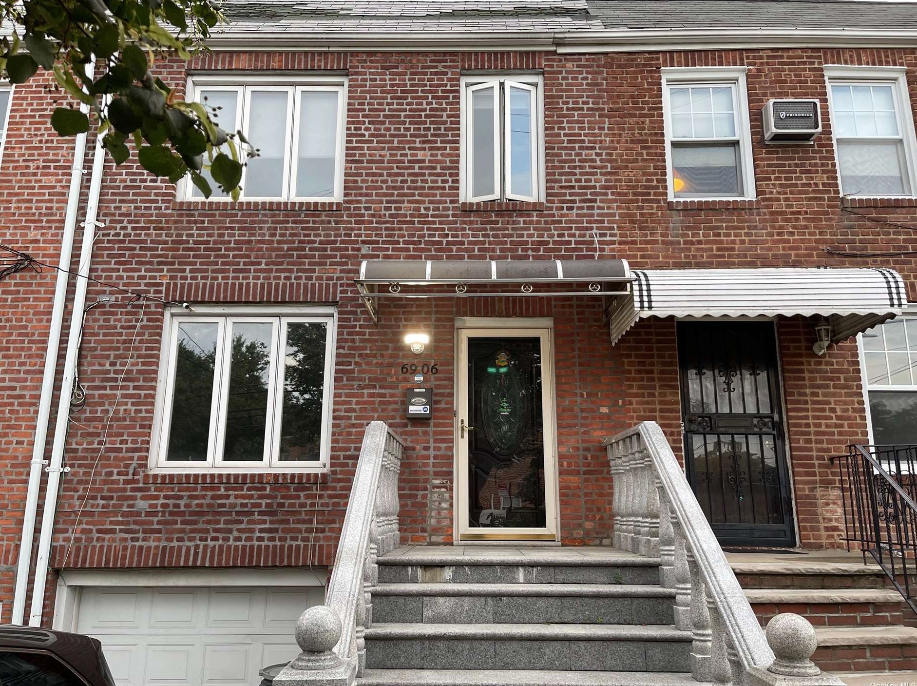 69-06 Fresh Meadow Ln, Flushing, NY 11365