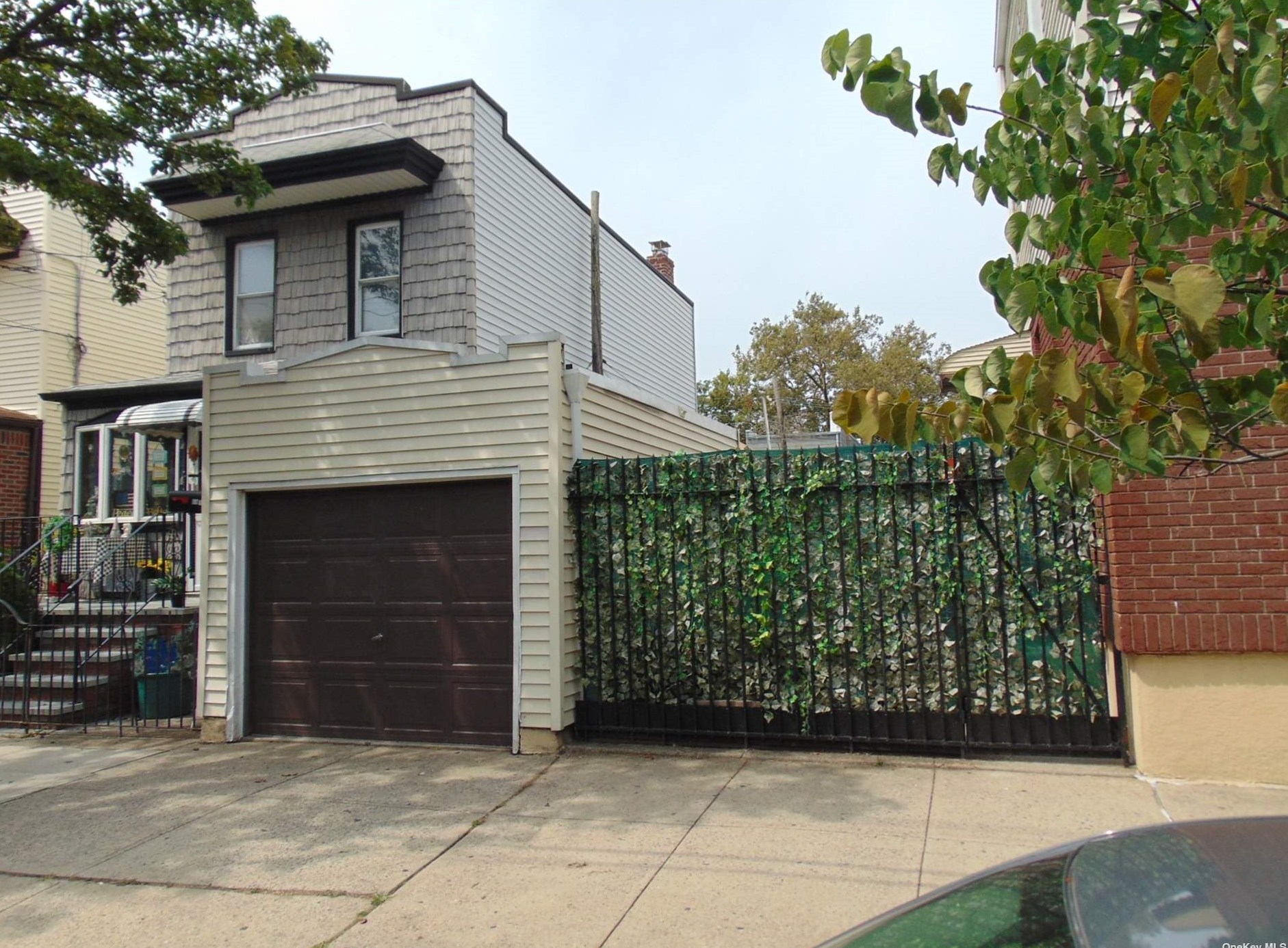 65-20 68th Ave, Flushing, NY 11385-4441