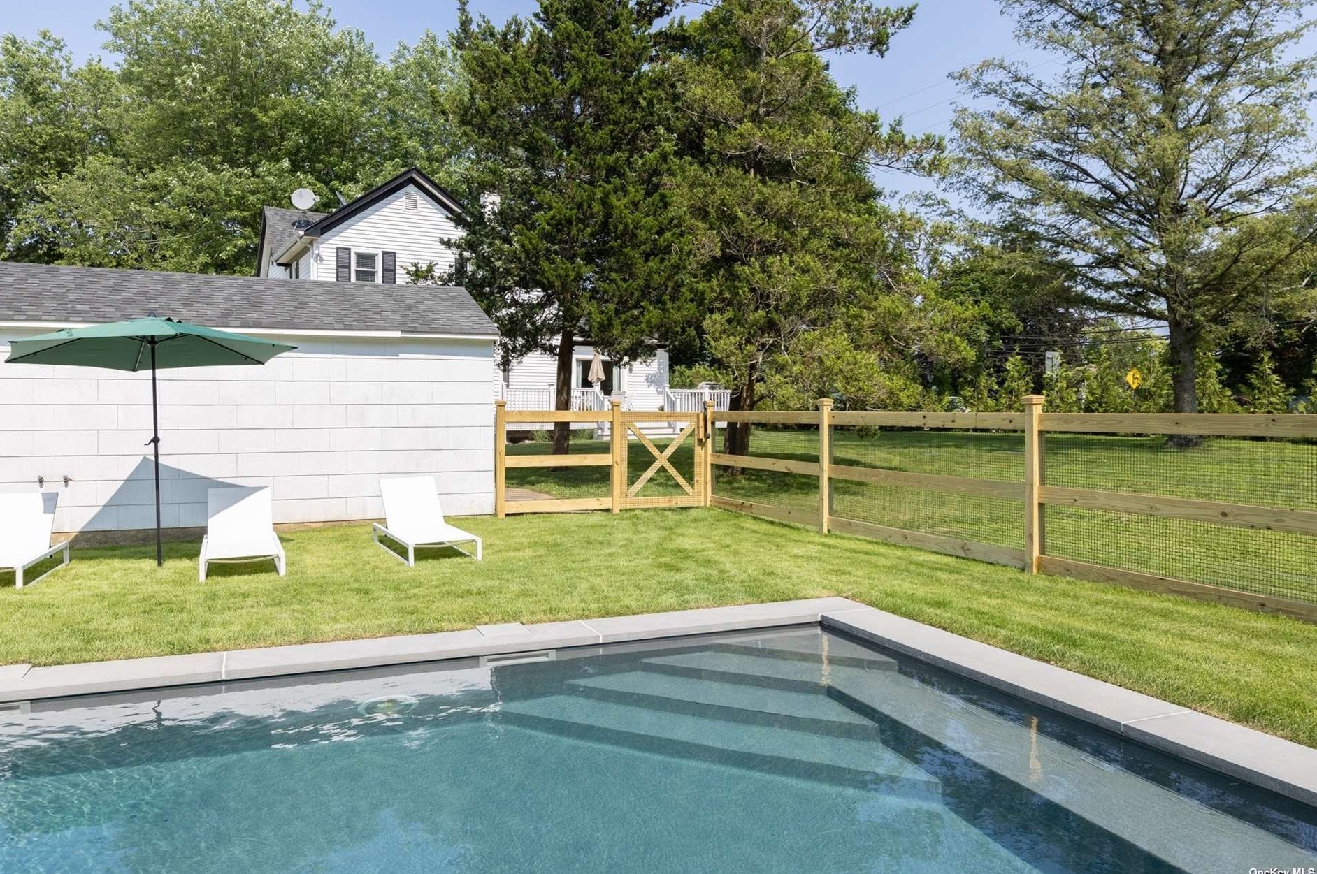 55 Mccann Ln, Greenport, NY 11944