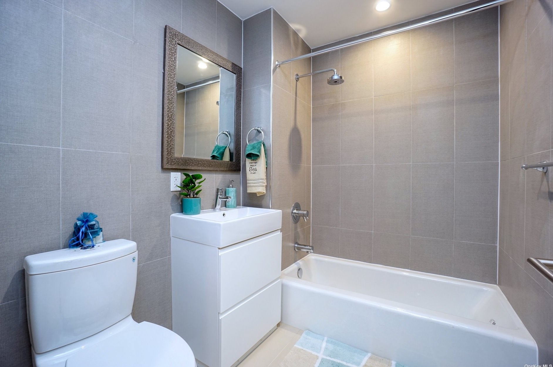 10909 15th Ave, Flushing NY  11356-1423 exterior