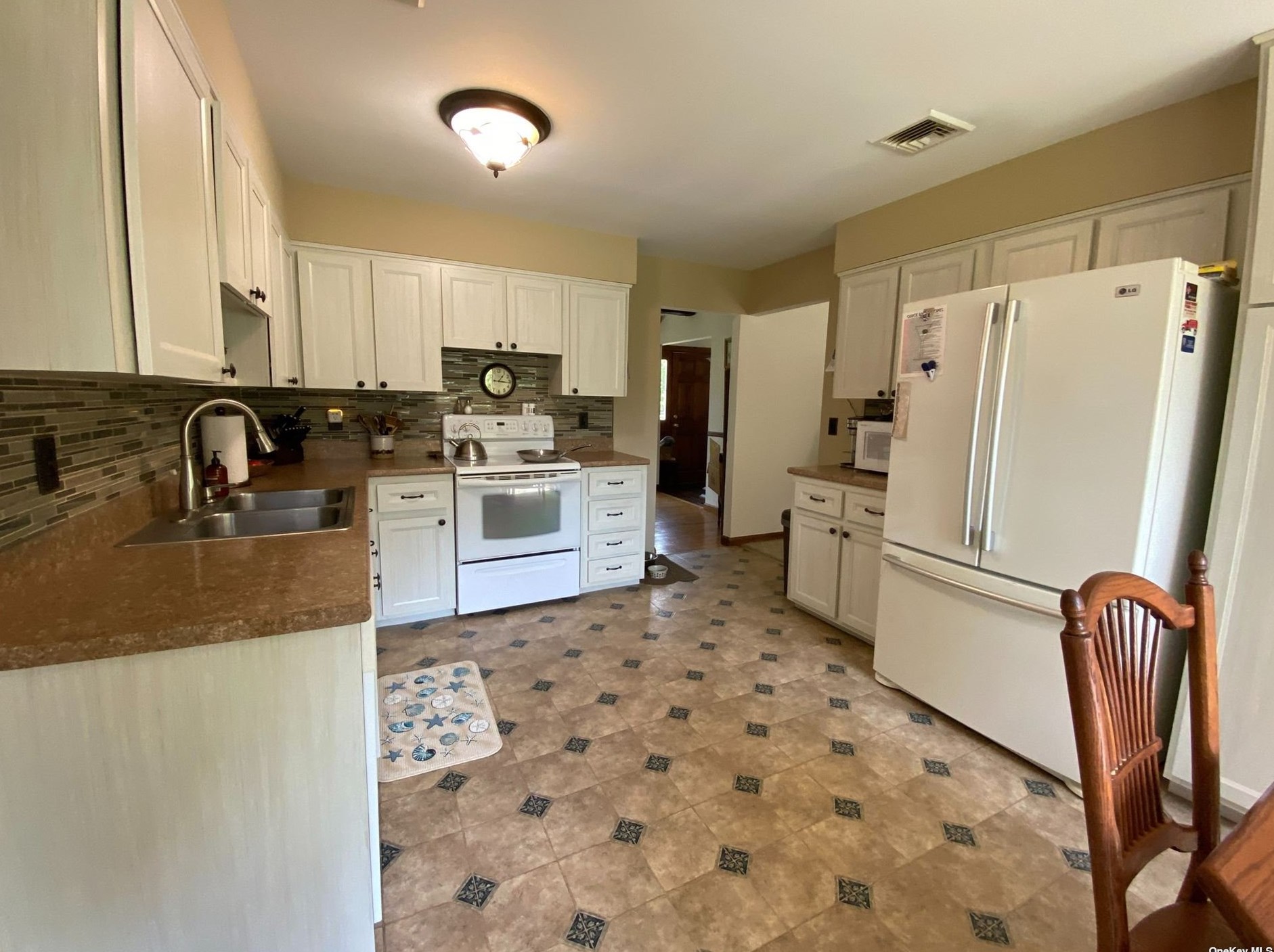 18800 Main Rd, Mattituck, NY 11952