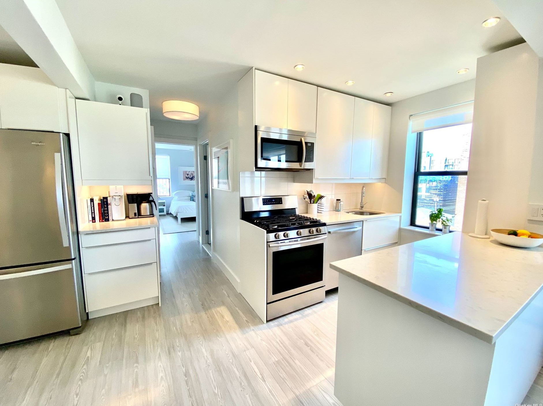 129 Beach 118th St #5b, Far Rockaway, NY 11694