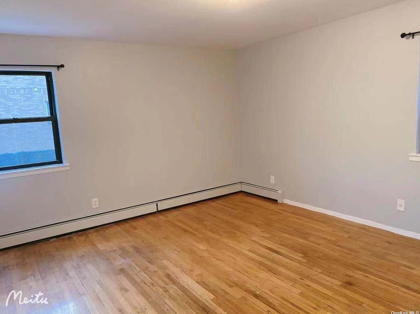 78-32 162nd St, Flushing, NY 11366-2044