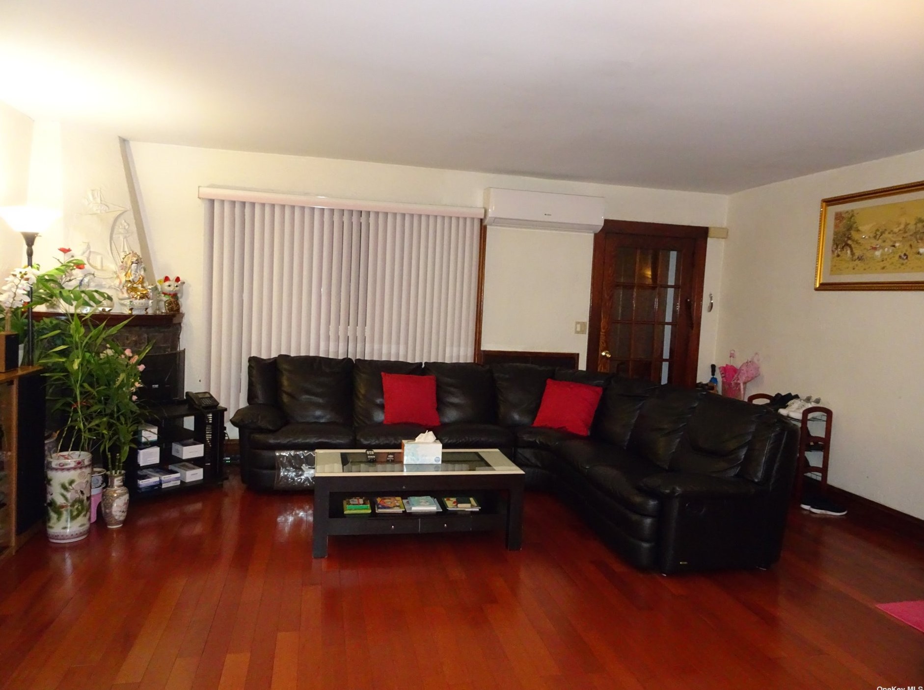 63-03 Alderton St, Flushing, NY 11374-2735