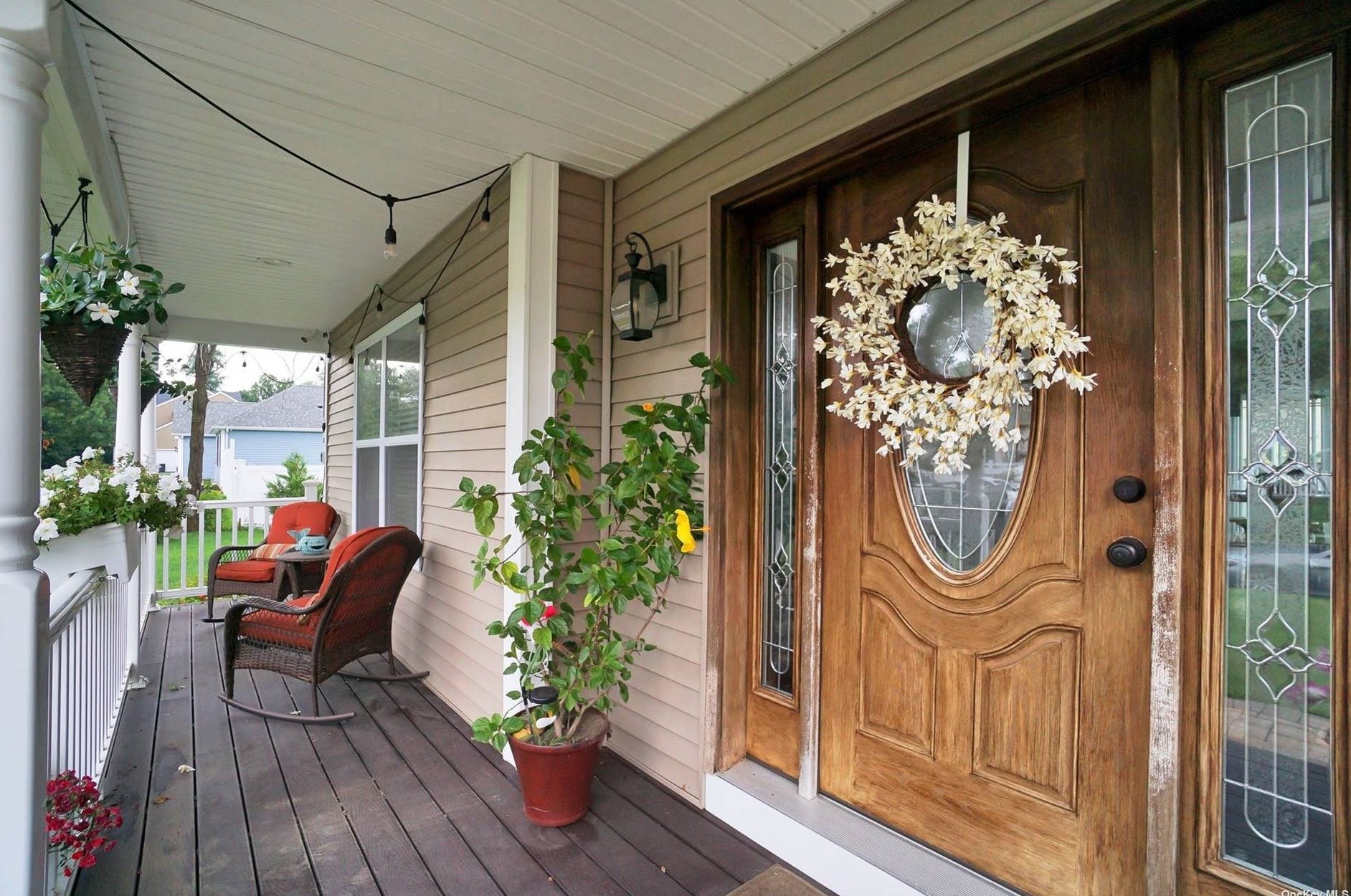 5 Foxrun Ct, Prt Jefferson Station, NY 11776-1385