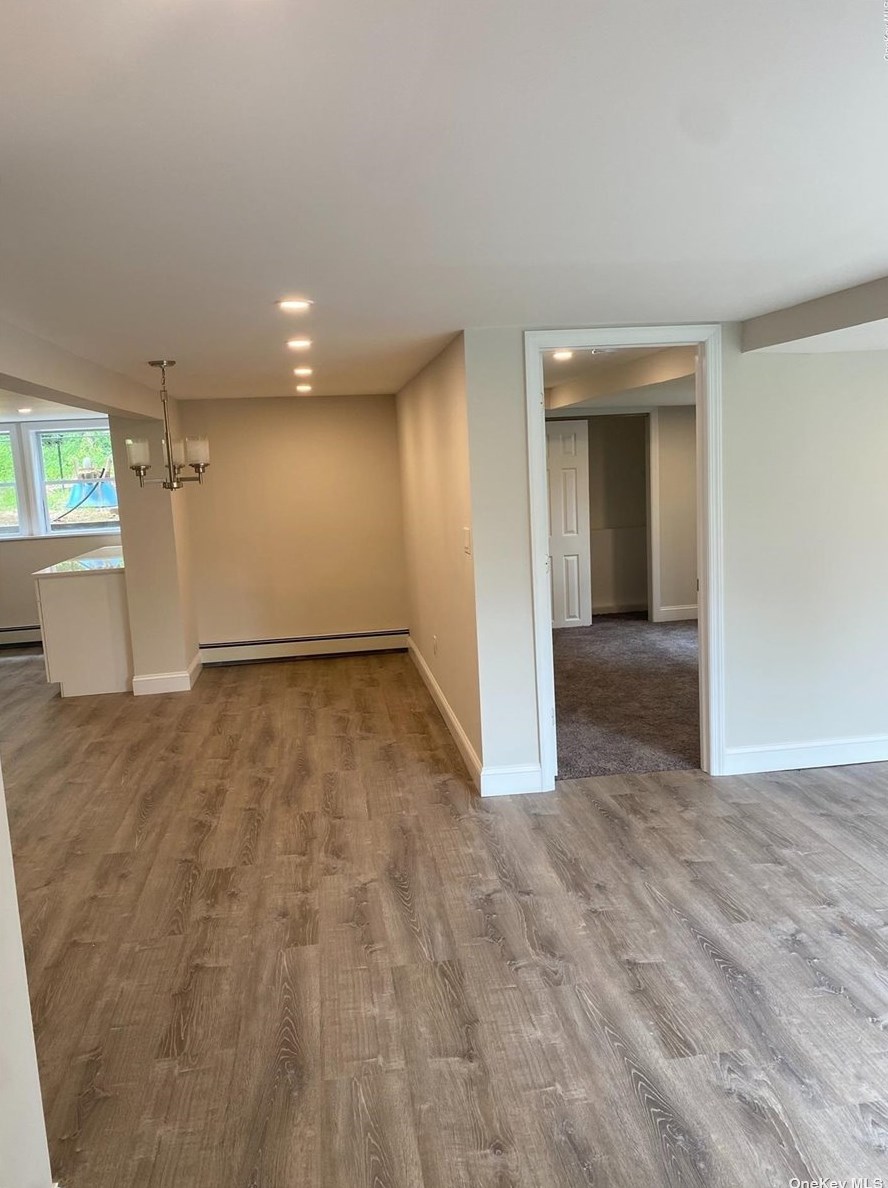 110 Roosevelt Blvd, Hauppauge NY  11788-4435 exterior