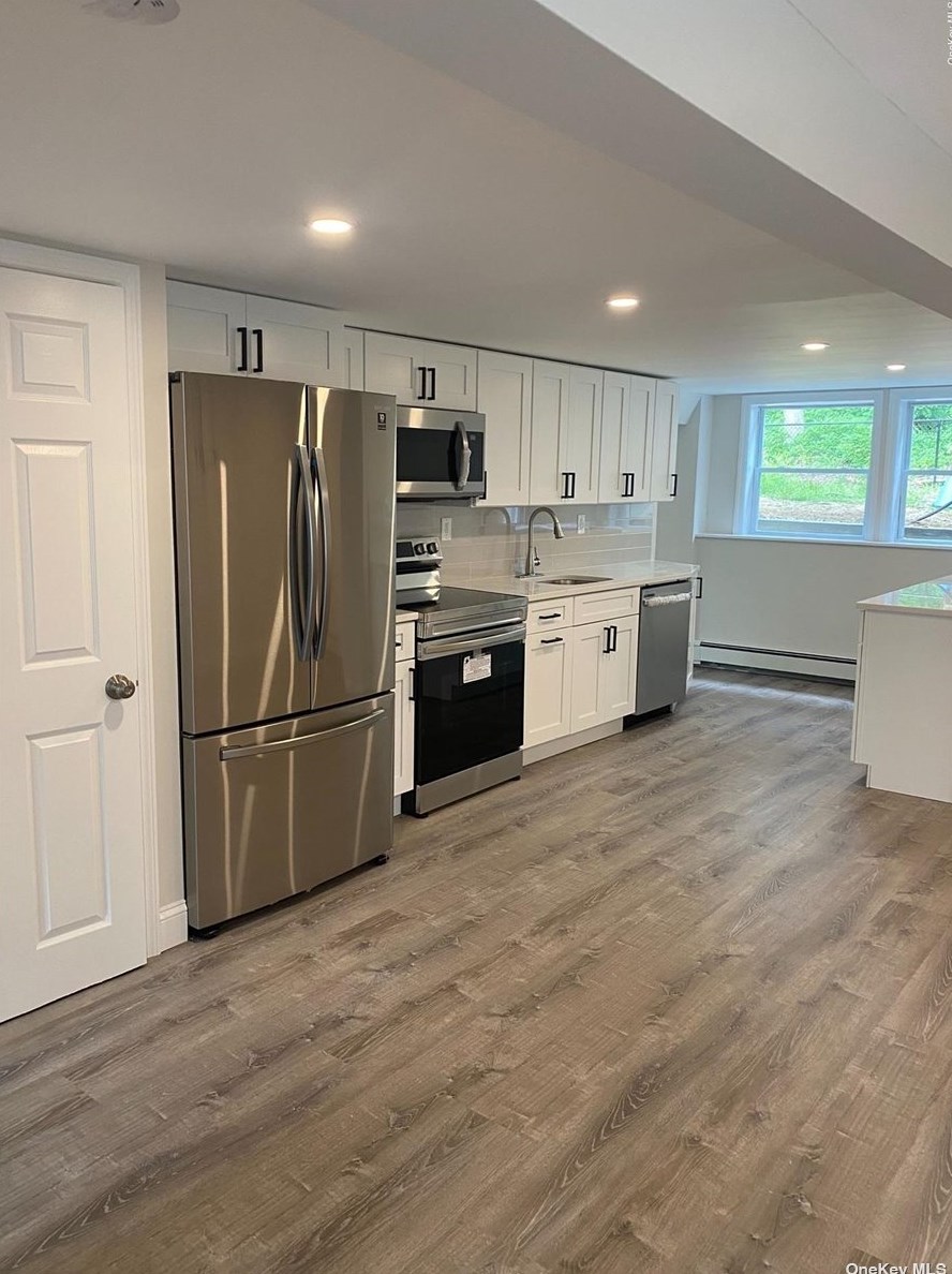110 Roosevelt Blvd, Hauppauge, NY 11788