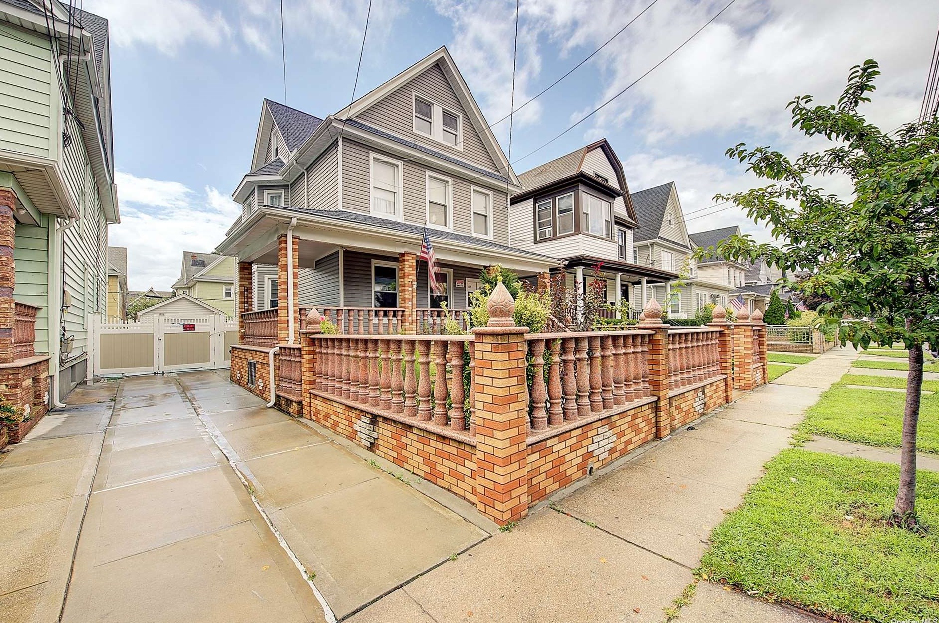 87-48 97th #3, Jamaica, NY 11421