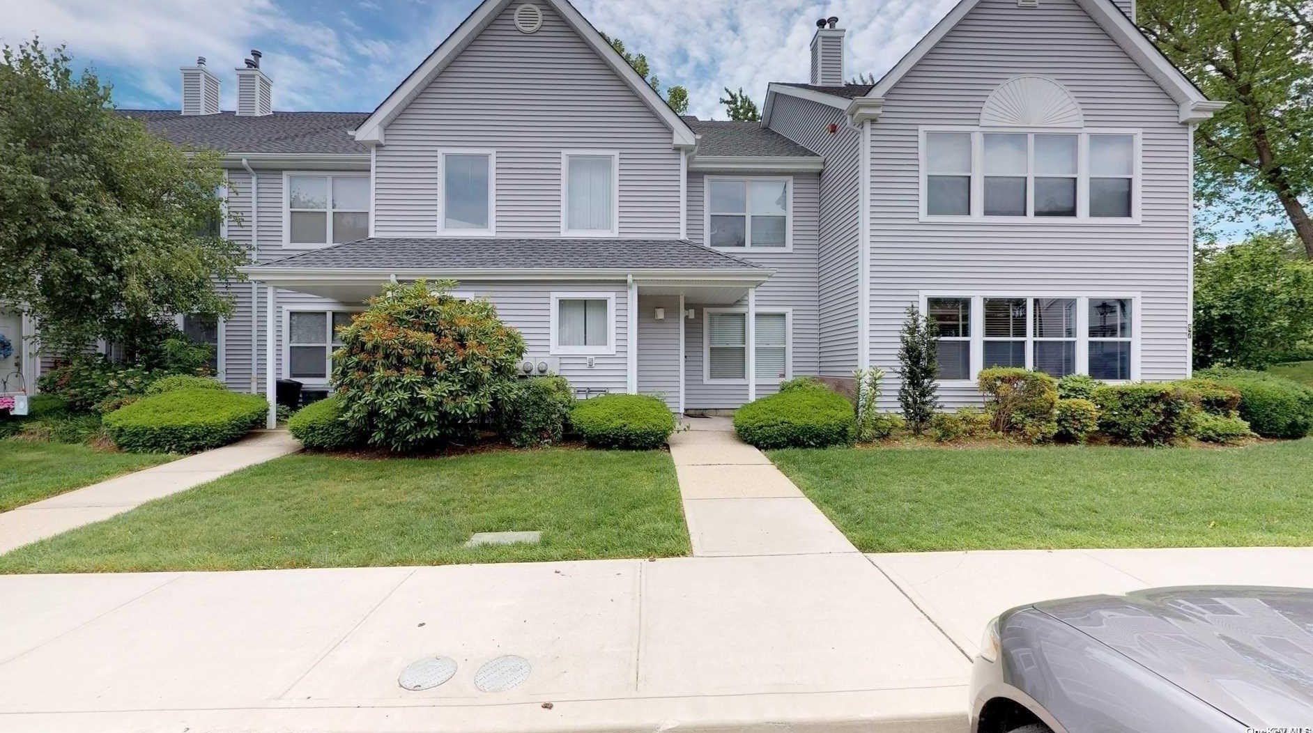 86 Leeward, Prt Jefferson Station, NY 11777