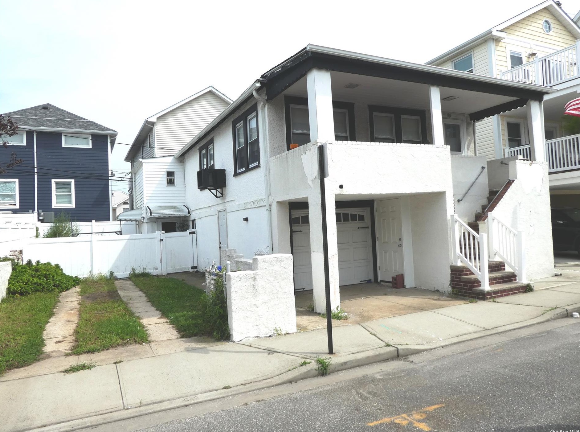 86 Illinois Ave, East Atlantic Beach, NY 11561-1123