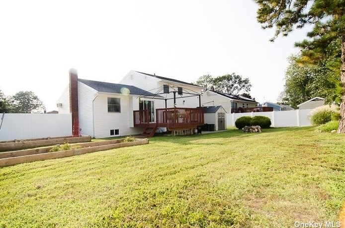 55 Ruland Rd, Selden NY  11784-1835 exterior