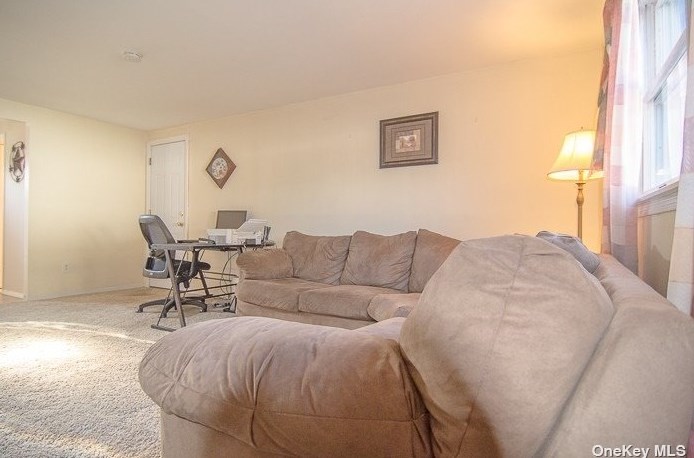 55 Ruland Rd, Selden NY  11784-2401 exterior