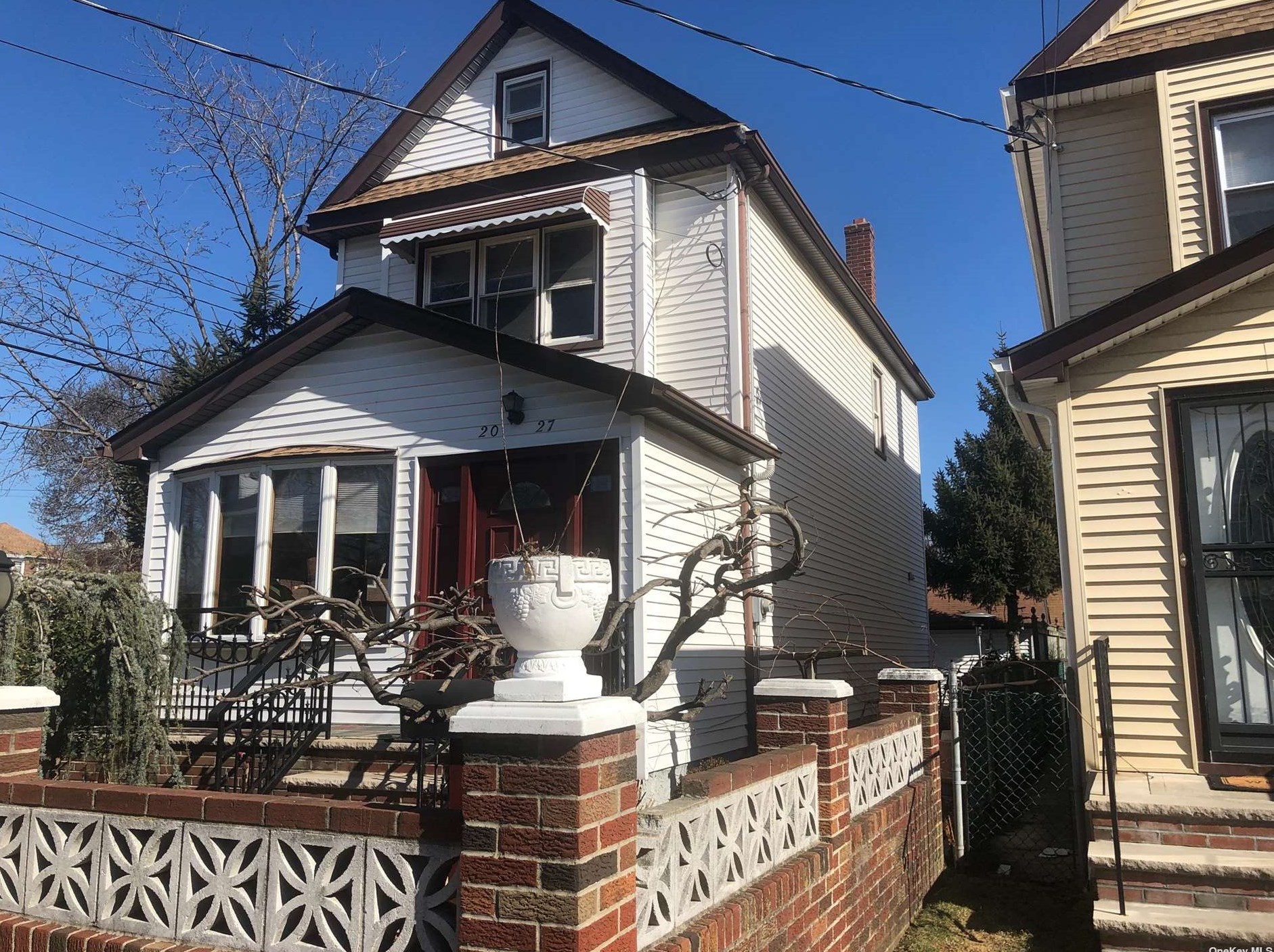 20-27 147th St, Flushing, NY 11357-1712
