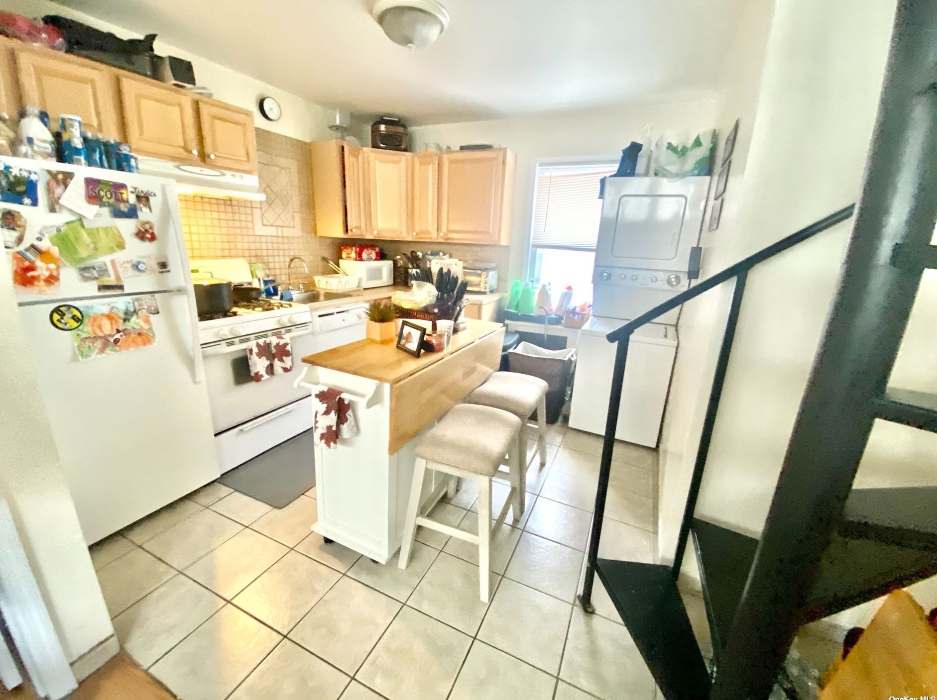 145-35 19th Ave, Flushing, NY 11357-3030