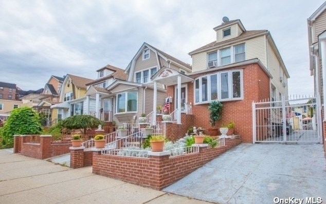 31-26 92nd St, Flushing, NY 11369-1116