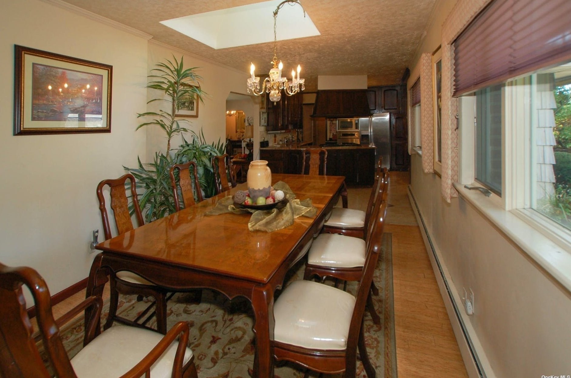 230 New Hyde Park Rd, Garden City, NY 11530-2324