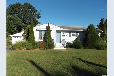 45 Wright Avenue - Photo 1