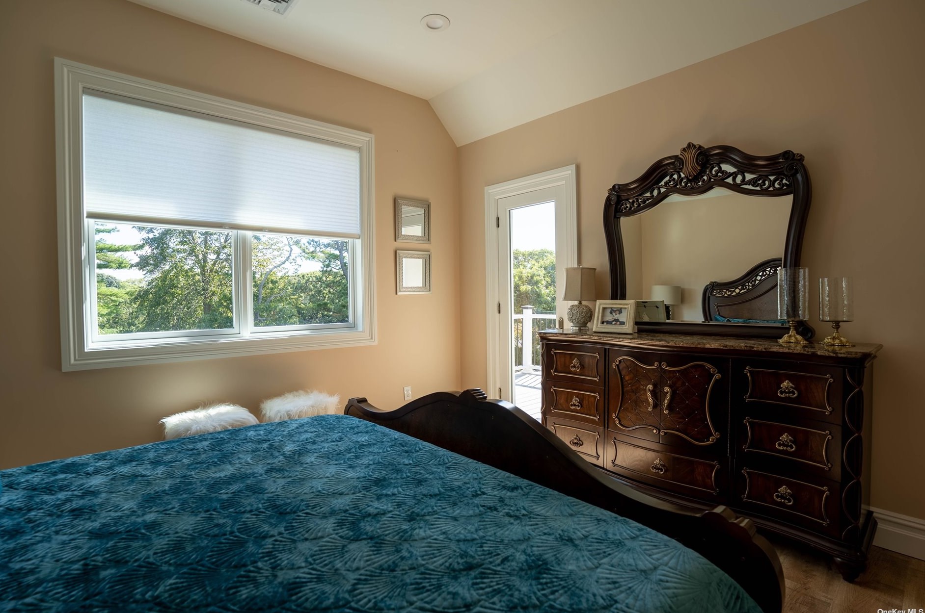 64 Highview Dr, Selden NY  11784-2719 exterior