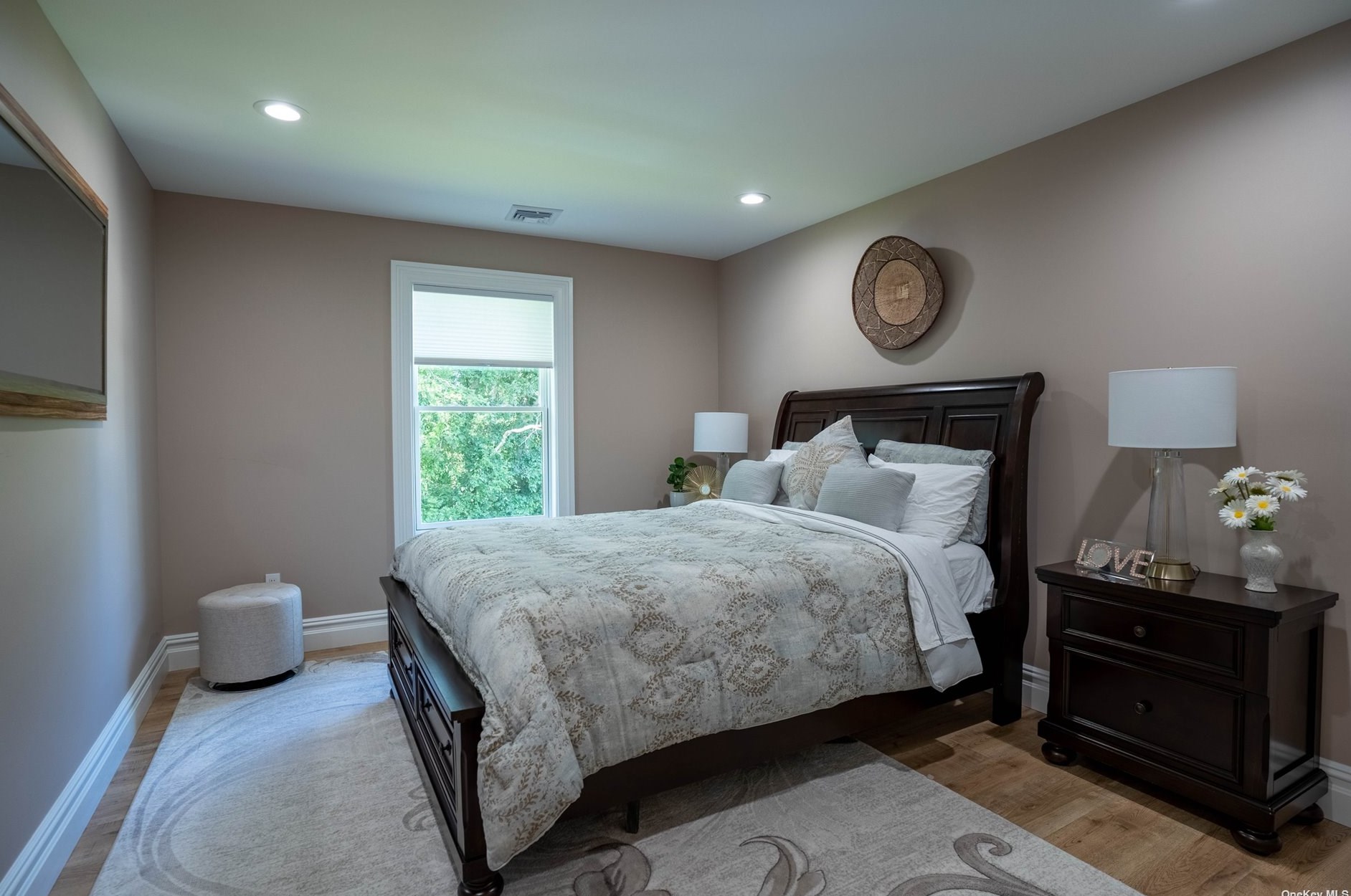 64 Highview Dr, Selden NY  11784-2719 exterior