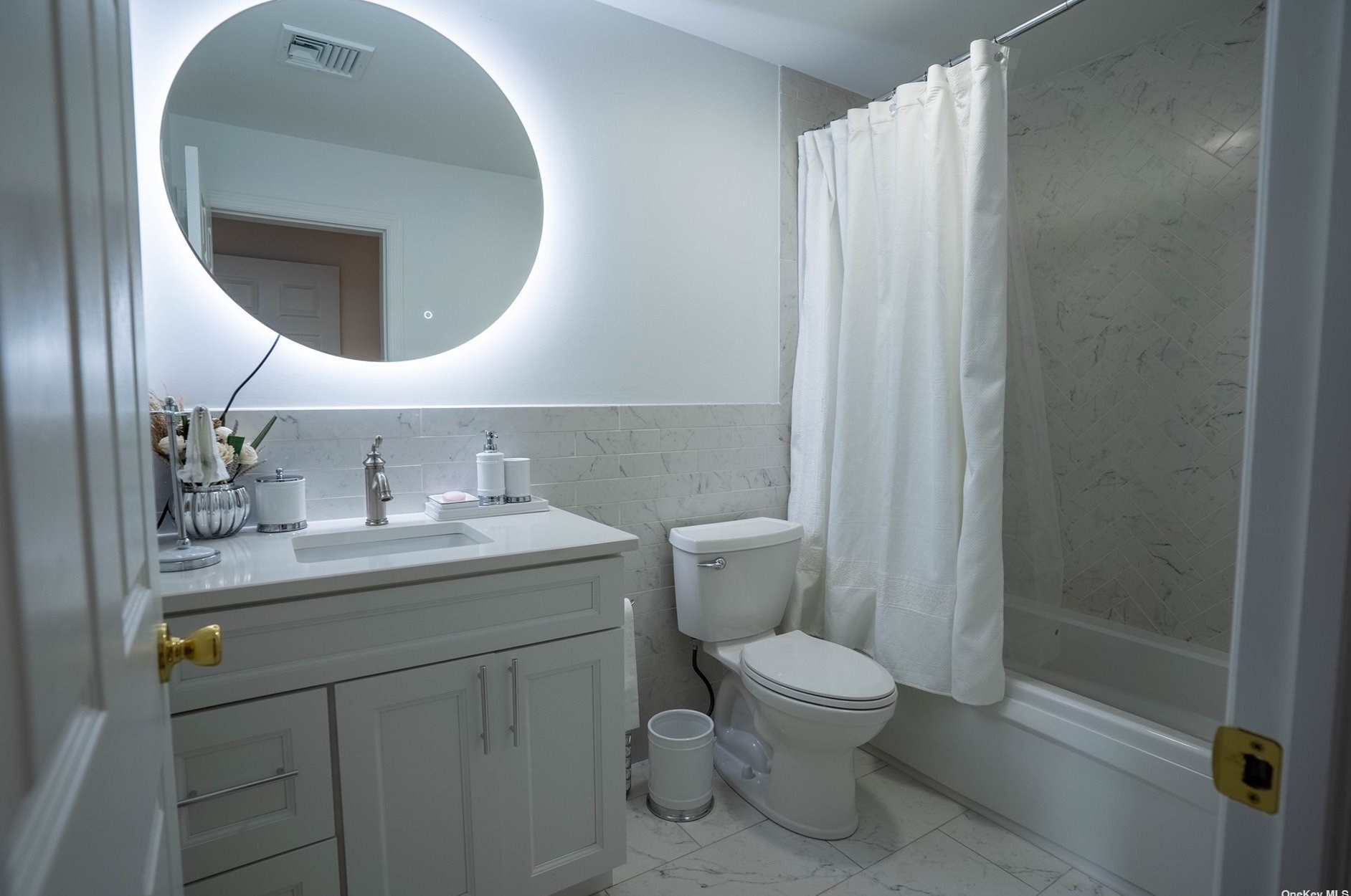 64 Highview Dr, Selden NY  11784-2719 exterior