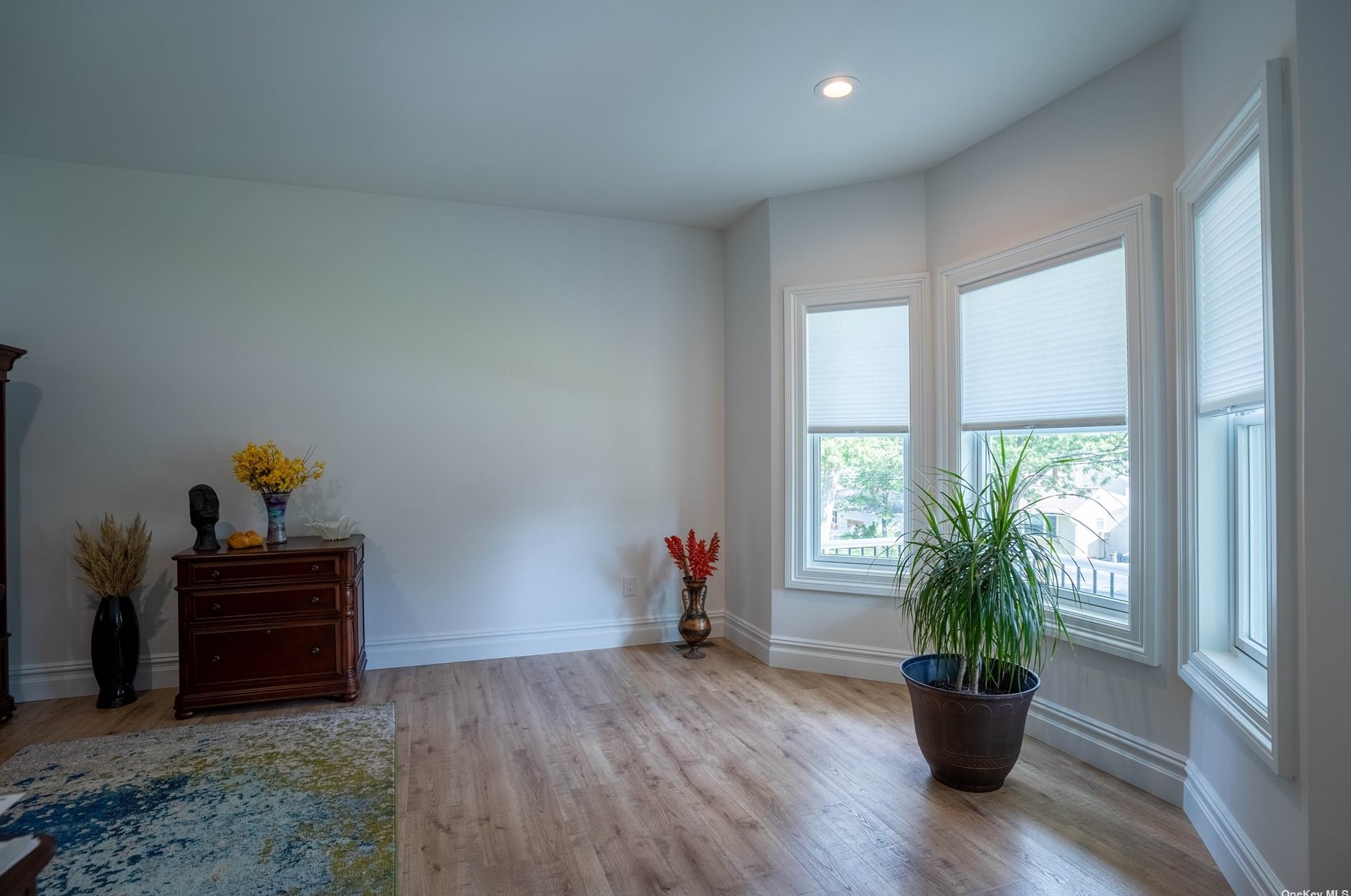 64 Highview Dr, Selden NY  11784-2719 exterior