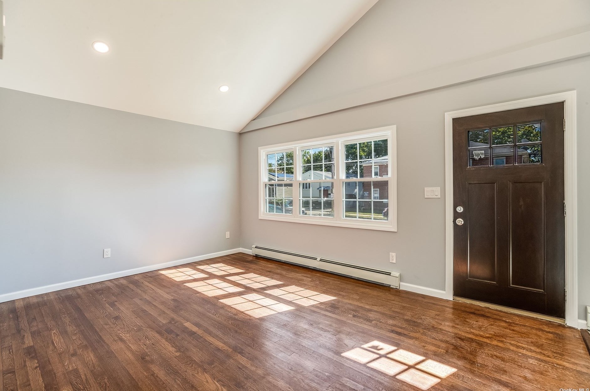 253 Stewart Ave, Hempstead, NY 11550-1839