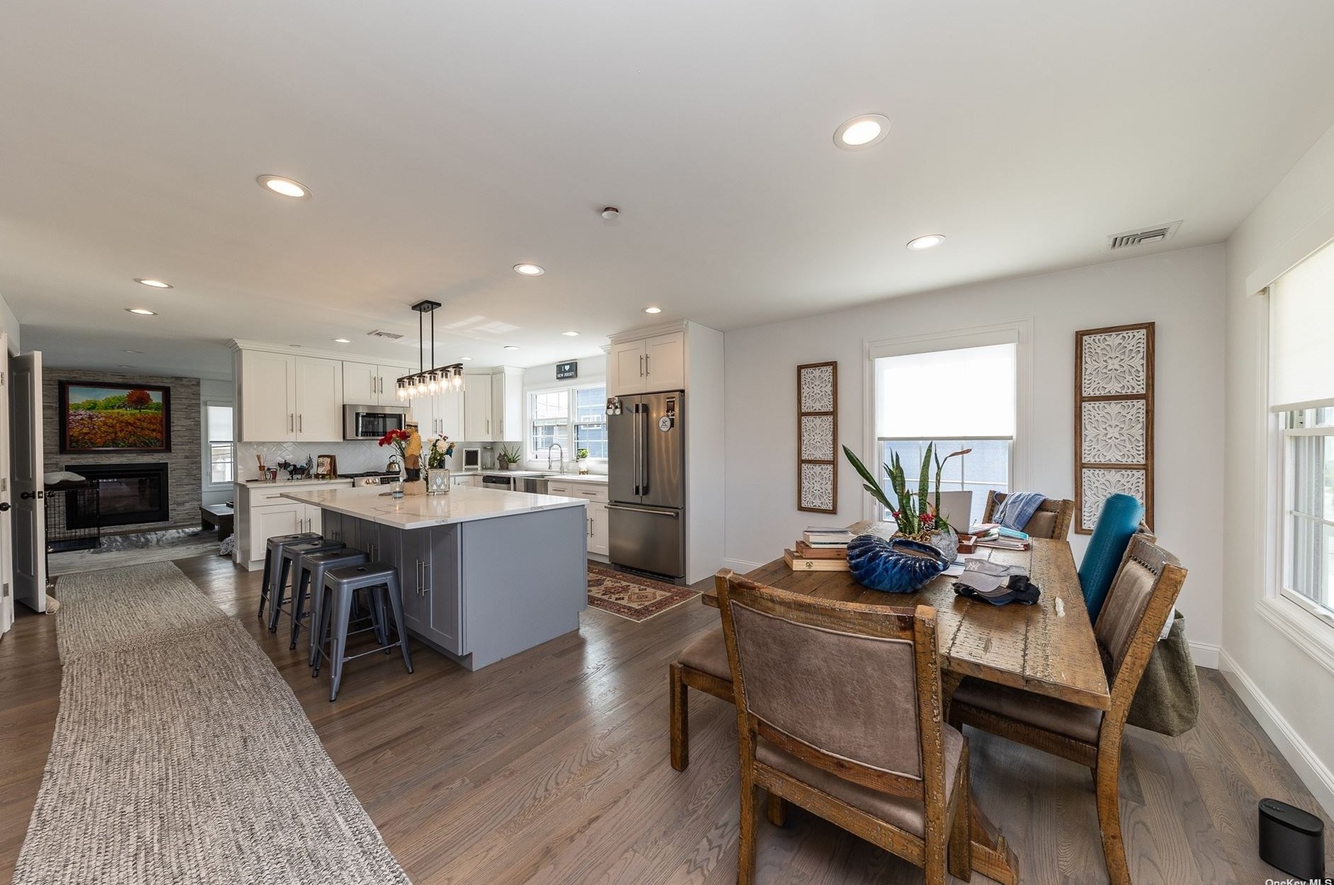 28 Kirkwood St, East Atlantic Beach NY  11561-2611 exterior